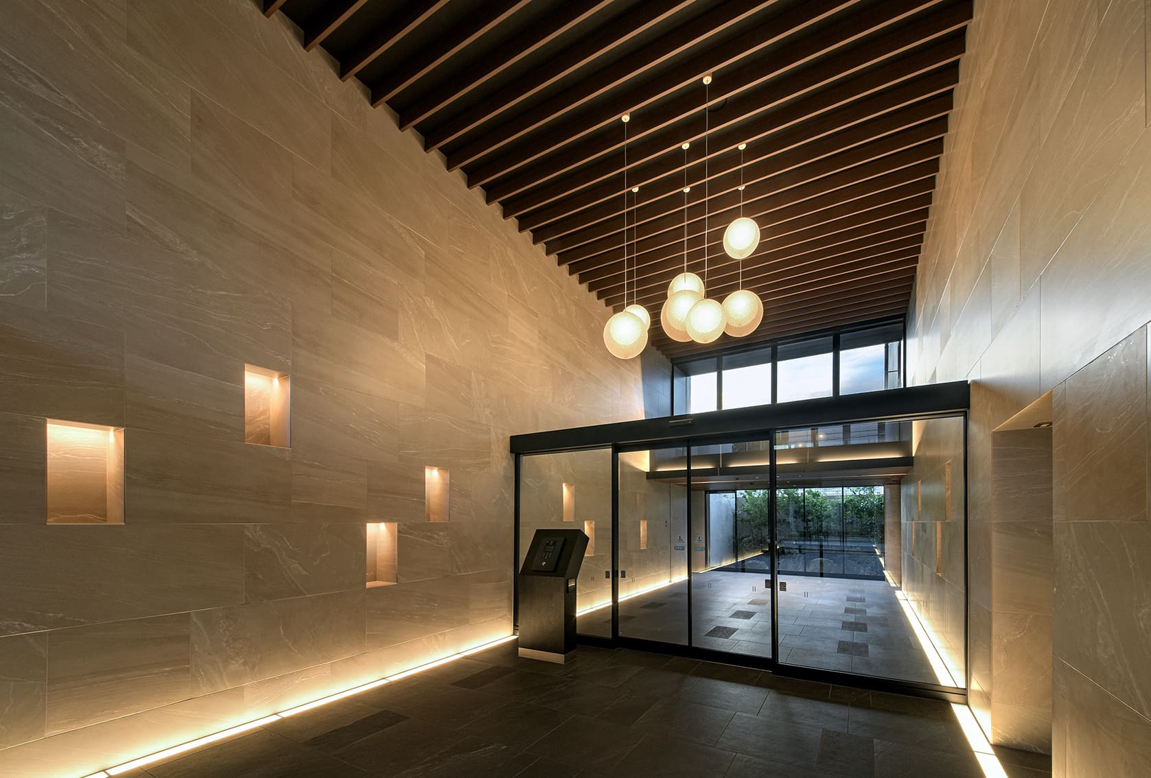 エントランスホール